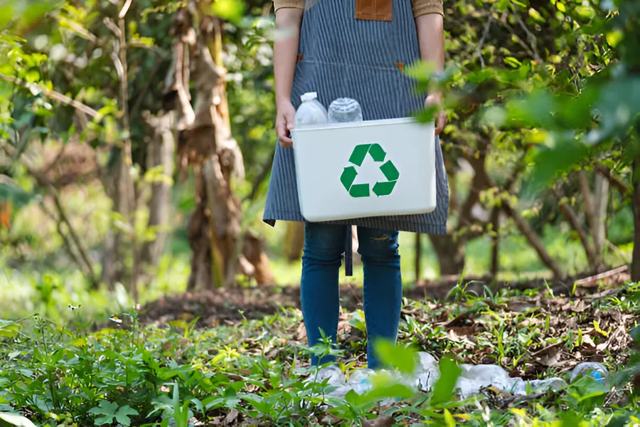 Tri sélectif des déchets après un débarras